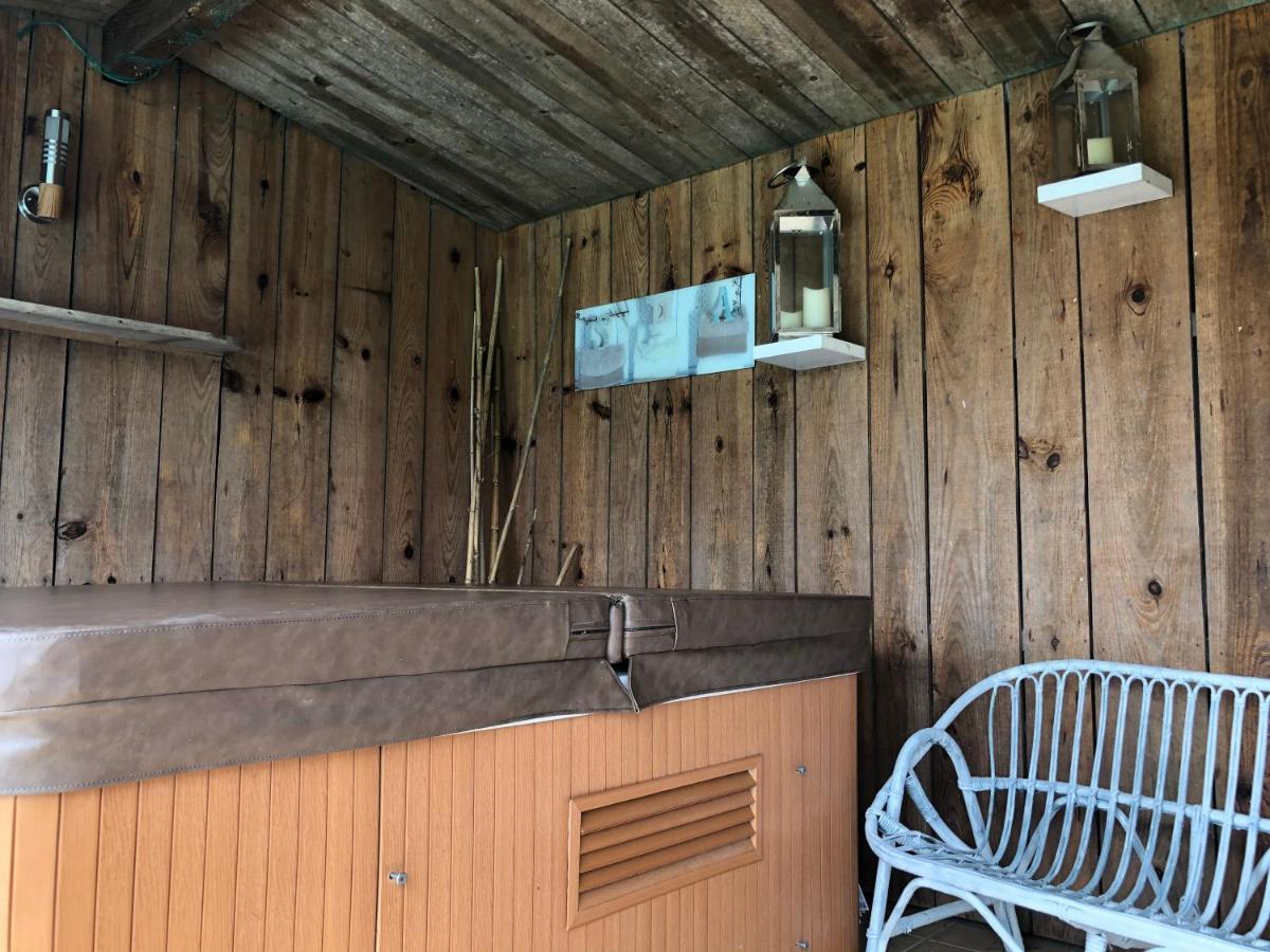 Chambre D'Hotes La Jonchere Les Herbiers Luaran gambar